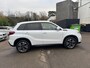 Suzuki Vitara 1.4 BOOSTERJET STYLE SMART HYBRID Open dak | Alcantara | Keyless | Dodehoeksensoren