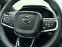 Volvo XC40 Extended Range Plus / 20'' / Nubuck incl. Fjord Blue Tapijt / Trekhaak / Stoel + Stuurw. Verwarming / PDC + Camera / Getint Glas /