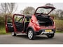 Dacia Sandero 1.6 Stepway Lage km stand | Leer | Trekhaak | Airco