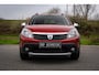 Dacia Sandero 1.6 Stepway Lage km stand | Leer | Trekhaak | Airco