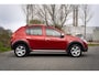 Dacia Sandero 1.6 Stepway Lage km stand | Leer | Trekhaak | Airco