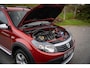 Dacia Sandero 1.6 Stepway Lage km stand | Leer | Trekhaak | Airco