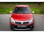 Dacia Sandero 1.6 Stepway Lage km stand | Leer | Trekhaak | Airco