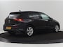 Volkswagen Golf 1.0 eTSI Life | Camera | Massage | Carplay | Adaptive cruise | Memory | Navigatie | Sfeerverlichting | Side Assist | File Assistent | Climate control | Park Assist | Getint glas