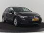 Volkswagen Golf 1.0 eTSI Life | Camera | Massage | Carplay | Adaptive cruise | Memory | Navigatie | Sfeerverlichting | Side Assist | File Assistent | Climate control | Park Assist | Getint glas