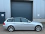 BMW 3-Serie Touring 318i High EXE AUT NAVI PDC NAP