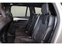Volvo XC90 T8 Recharge AWD R-Design - Panorama/schuifdak - IntelliSafe Assist & Surround - Harman/Kardon audio - Adaptieve LED koplampen - Elektr. bedienb. voorstoelen met geheugen - Parkeercamera achter - Verwarmde voorstoelen & stuur - Head up display - Climate-Control 4-zone - Parkeersensoren voor & achter - Draadloze tel. lader - Extra getint glas - Standkachel - 22' LMV