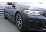 BMW 5-Serie Touring 530e 292PK BUSINESS EDITION PLUS M-SPORT AUTOMAAT / NAVI / LEDER / FULL-LED / CLIMA / PDC / 19" LMV / CAMERA / KEYLESS / WINTERPAKKET / CRUISECONTROL / NIEUWSTAAT !!