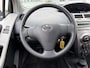 Toyota Yaris 1.3 VVTi Comfort | Airco | All-season | Trekhaak | Radio |
