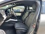 Renault Clio 1.6 E-Tech Hybrid 145 Techno / Navigatie / Trekhaak / Apple Carplay & Android Auto / Dealer onderhouden / Achteruitrijcamera / Climate Control / Cruise Control / Lichtmetalen Velgen /