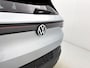 Volkswagen ID.4 Pro Business 77 kWh 286 PK | Herwaardering | Trekhaak | 360 Camera | 19" lichtmetalen velgen | IQ Lights | Stoelverwarming | Apple Carplay draadloos | Stuurverwarming | Lane assist | Android Auto draadloos | Parkeersensoren | Navigatie |