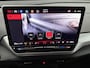 Volkswagen ID.4 Pro Business 77 kWh 286 PK | Herwaardering | Trekhaak | 360 Camera | 19" lichtmetalen velgen | IQ Lights | Stoelverwarming | Apple Carplay draadloos | Stuurverwarming | Lane assist | Android Auto draadloos | Parkeersensoren | Navigatie |