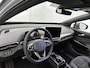 Volkswagen ID.4 Pro Business 77 kWh 286 PK | Herwaardering | Trekhaak | 360 Camera | 19" lichtmetalen velgen | IQ Lights | Stoelverwarming | Apple Carplay draadloos | Stuurverwarming | Lane assist | Android Auto draadloos | Parkeersensoren | Navigatie |
