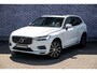 Volvo XC60 2.0 T8 Twin Engine AWD Inscription | Trekhaak | Nappaleder | Stoelventilatie | Panoramadak | Head-up Display | Achteruitrijcamera | Parkeersensoren | Keyless Entry | Elektrische Achterklep | Elektrisch Verstelbare Voorstoelen | Cruise Control Adaptief | BLIS | Navigatie | Keyless Entry | Parkeer Camera | Power Seats |