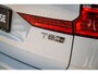 Volvo XC60 2.0 T8 Twin Engine AWD Inscription | Trekhaak | Nappaleder | Stoelventilatie | Panoramadak | Head-up Display | Achteruitrijcamera | Parkeersensoren | Keyless Entry | Elektrische Achterklep | Elektrisch Verstelbare Voorstoelen | Cruise Control Adaptief | BLIS | Navigatie | Keyless Entry | Parkeer Camera | Power Seats |