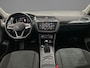 Volkswagen Tiguan Elegance 1.4 TSI eHybrid 245pk DSG Automaat Trekhaak, Head up display, Adaptive cruise control, LED matrix koplampen, Elektrische achterklep