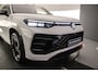 Volkswagen Tayron R-Line Edition 1.5 TSI eHybrid 272pk DSG Automaat Trekhaak, Harman Kardon audio, Panoramadak, Black style, Navigatie, Adaptive cruise control