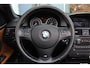 BMW 3-Serie Cabrio 330i | 3.0L 6 Cilinder 272 Pk | Elektrisch verstelbare stoelen | Parkeersensoren achter | Stoelverwarming | Climate controle | Navigatie | Lederen bekleding |