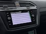 Volkswagen Tiguan 1.4 TSI eHybrid R-Line Business | Trekhaak | Elek Achterklep | Matrix LED | Carplay | Camera | 19'' | ACC |