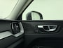 Volvo XC60 T6 355pk hybrid AWD Plus Bright / Panoramisch / H&K audio / Trekhaak / Stoel&Stuur verwarming / Volvo On Call / Google navigatie.