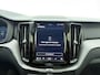 Volvo XC60 T6 355pk hybrid AWD Plus Bright / Panoramisch / H&K audio / Trekhaak / Stoel&Stuur verwarming / Volvo On Call / Google navigatie.