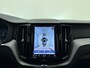 Volvo XC60 T6 355pk hybrid AWD Plus Bright / Panoramisch / H&K audio / Trekhaak / Stoel&Stuur verwarming / Volvo On Call / Google navigatie.
