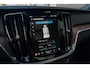 Volvo V60 B4 Ultra Dark Pano 360c B&W Massage 19''