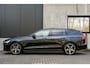 Volvo V60 B4 Ultra Dark Pano 360c B&W Massage 19''
