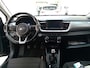 Kia Stonic 1.0 T-GDI 100pk DynamicLine | Navigatie | Licht metalen velgen |