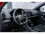 Skoda Karoq 1.5 TSI 150pk DSG Sportline Business | Adaptive Cruise Control |  LED Matrix koplampen | Trekhaak | Achteruitrijcamera | Virtual Cockpit | 18" LM-velgen | Apple Carplay |