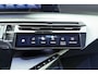 Peugeot 3008 1.6 plug-in Hybrid 195 Allure Panoramic Vision + i-Toggles l Trekhaak l 360 Vision & Drive Assist l Climate Control l Adaptive Cruise Control l Wireless Apple Carplay & Android Auto l LED l Lichtmetalen Velgen