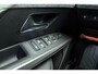 Peugeot 3008 1.6 plug-in Hybrid 195 Allure Panoramic Vision + i-Toggles l Trekhaak l 360 Vision & Drive Assist l Climate Control l Adaptive Cruise Control l Wireless Apple Carplay & Android Auto l LED l Lichtmetalen Velgen