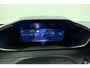 Peugeot e-2008 EV Allure Avantage 54 kWh 100% Elektrisch | Navigatie | Adaptive Cruise control | Camera voor en achter | Climate control | Keyless | Lichtmetalen velgen | Extra getint glas