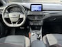 Ford Focus 1.5 EcoBoost ST Line Business | Automaat | Navigatie | Camera | Winter Pack | Trekhaak |