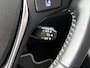 Toyota Auris 1.8 Hybrid Volcano Edition | Unieke lage KM-stand | Dealeronderhouden | Stoelverwarming |