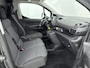 Peugeot e-Partner 50 kWh 136 pk | 3-Persoons | Accu 99,9% |   Schuifdeuren L+R | Achterdeuren met Ramen | Airco | Cruise control | USB-Aansluiting |Radio