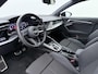 Audi A3 Sportback 35 TFSI S-line | Sportstoelen | Zwart Optiek | Navigatie | 18"|