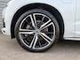 Volvo XC60 2.0 Recharge T6 AWD R-Design / 21 Velgen / Treeplanken / Sport stoelen /