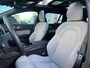 Volvo V60 T6 Plug-in hybrid AWD Ultimate Dark | Panoramadak | Head up Display | Trekhaak | 360 Camera | Parkeersensoren voor en achter | Stoel en stuurwielverwarming | BLIS | LED | 19'' |