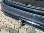 Volvo V60 T6 Plug-in hybrid AWD Ultimate Dark | Panoramadak | Head up Display | Trekhaak | 360 Camera | Parkeersensoren voor en achter | Stoel en stuurwielverwarming | BLIS | LED | 19'' |