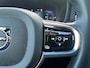 Volvo V60 T6 Plug-in hybrid AWD Ultimate Dark | Panoramadak | Head up Display | Trekhaak | 360 Camera | Parkeersensoren voor en achter | Stoel en stuurwielverwarming | BLIS | LED | 19'' |