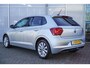 Volkswagen Polo 1.0 TSI 95pk Highline Business R | Navigatie | Stoelverwarming | Parkeersensoren V+A