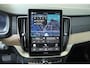 Volvo XC90 2.0 T8 Plug-in hybrid AWD Ultra Dark | Bowers & Wilkins Premium audio | Luchtvering | Panoramadak | Semi-Electrische Wegklapbare Trekhaak | Google Infotainment | Stoelverwarming | Stuurwielverwarming | Parkeerverwarming