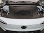 Volvo EX30 Single Motor Extended Range Ultra | Privacy glass | Harman Kardon speakersysteem | Climate Control / ECC | Panoramadak | Licht metalen velgen 19 inch | Cruise control Adaptive | Connectiviteit af fabriek | Navigatie | Elektrisch verst. stoelen | Stoelverwarming | LED koplampen | Park Distance Control voor en achter | Achteruitrijcamera |