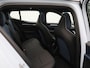 Volvo EX30 Single Motor Extended Range Ultra | Privacy glass | Harman Kardon speakersysteem | Climate Control / ECC | Panoramadak | Licht metalen velgen 19 inch | Cruise control Adaptive | Connectiviteit af fabriek | Navigatie | Elektrisch verst. stoelen | Stoelverwarming | LED koplampen | Park Distance Control voor en achter | Achteruitrijcamera |