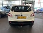 Nissan Qashqai 1.6 Connect Edition | Panoramadak | 360 Camera | Trekhaak | Cruise control | Climate control | Navigatie | Treeplanken | Nederlands geleverd