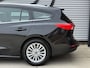 Ford Focus Wagon 1.0 EcoBoost Titanium Business Navi|Cruise|Trekhaak|Stoel+Stuur verw|Carplay|B&O|PDC V+A|N.A.P|Apk tot 11-2026