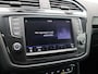 Volkswagen Tiguan 1.4 TSI Comfortline Business | Climate control | Stoelverwarming | Trekhaak elektrisch uitklapbaar | Navigatie | PDC voor en achter |