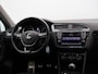 Volkswagen Tiguan 1.4 TSI Comfortline Business | Climate control | Stoelverwarming | Trekhaak elektrisch uitklapbaar | Navigatie | PDC voor en achter |