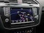 Volkswagen Tiguan 1.4 TSI Comfortline Business | Climate control | Stoelverwarming | Trekhaak elektrisch uitklapbaar | Navigatie | PDC voor en achter |